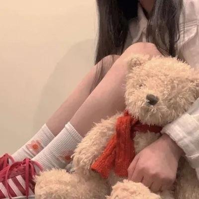 百万美妆博主滤镜失效，素颜翻车现场还原